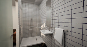 Grand Square, Birmingham bathroom Grand Square, Birmingham bathroom