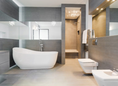 Designed freestanding bath in gray modern bathroom